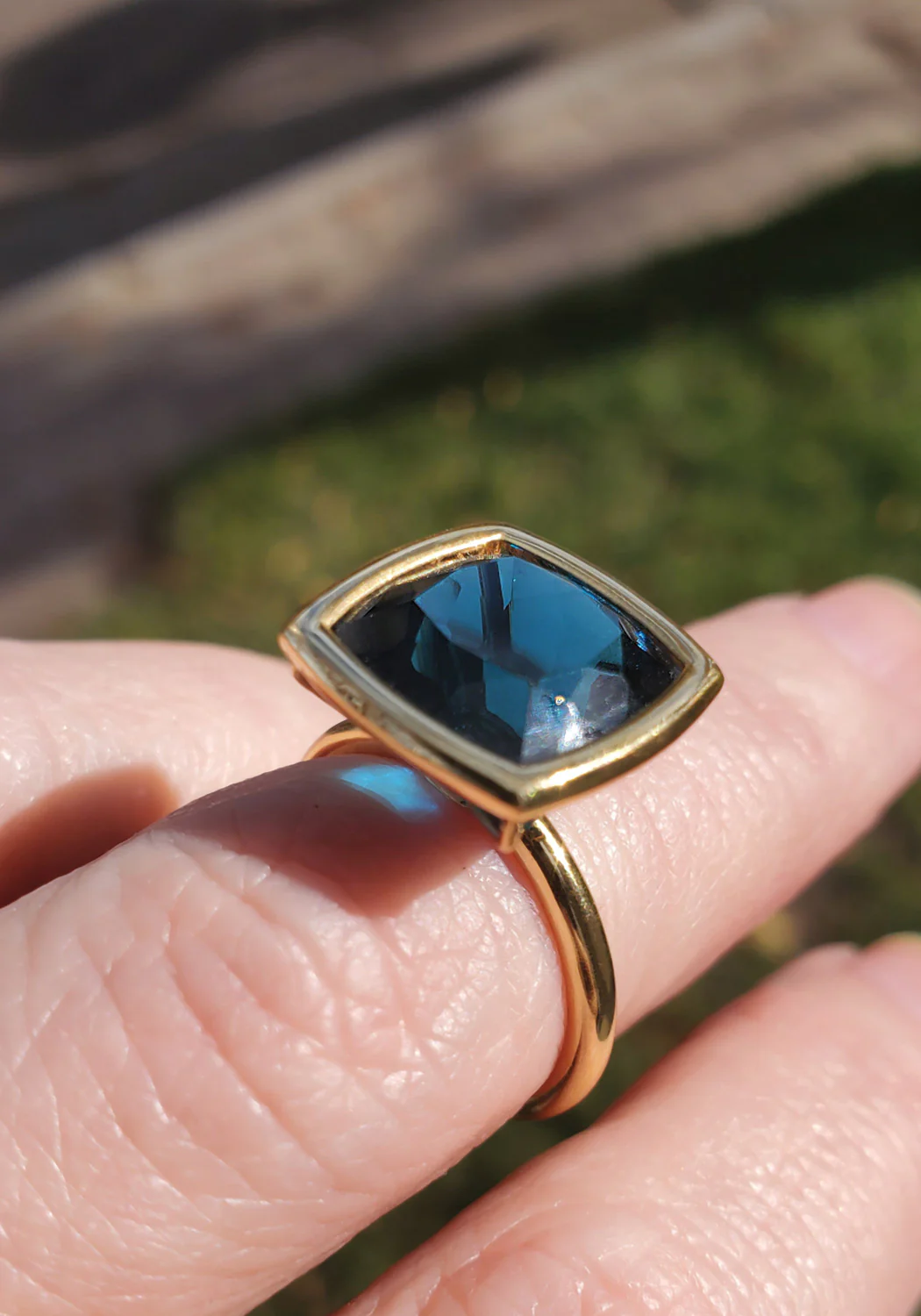 A & Furst Gaia 18KYG Large Cushion Cut London Blue Topaz Ring - Image 4