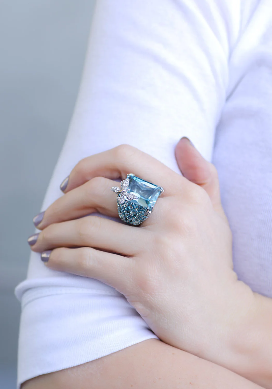Adolfo Courrier 18KWG Diamond & Blue Topaz Butterfly Cocktail Ring - Image 4