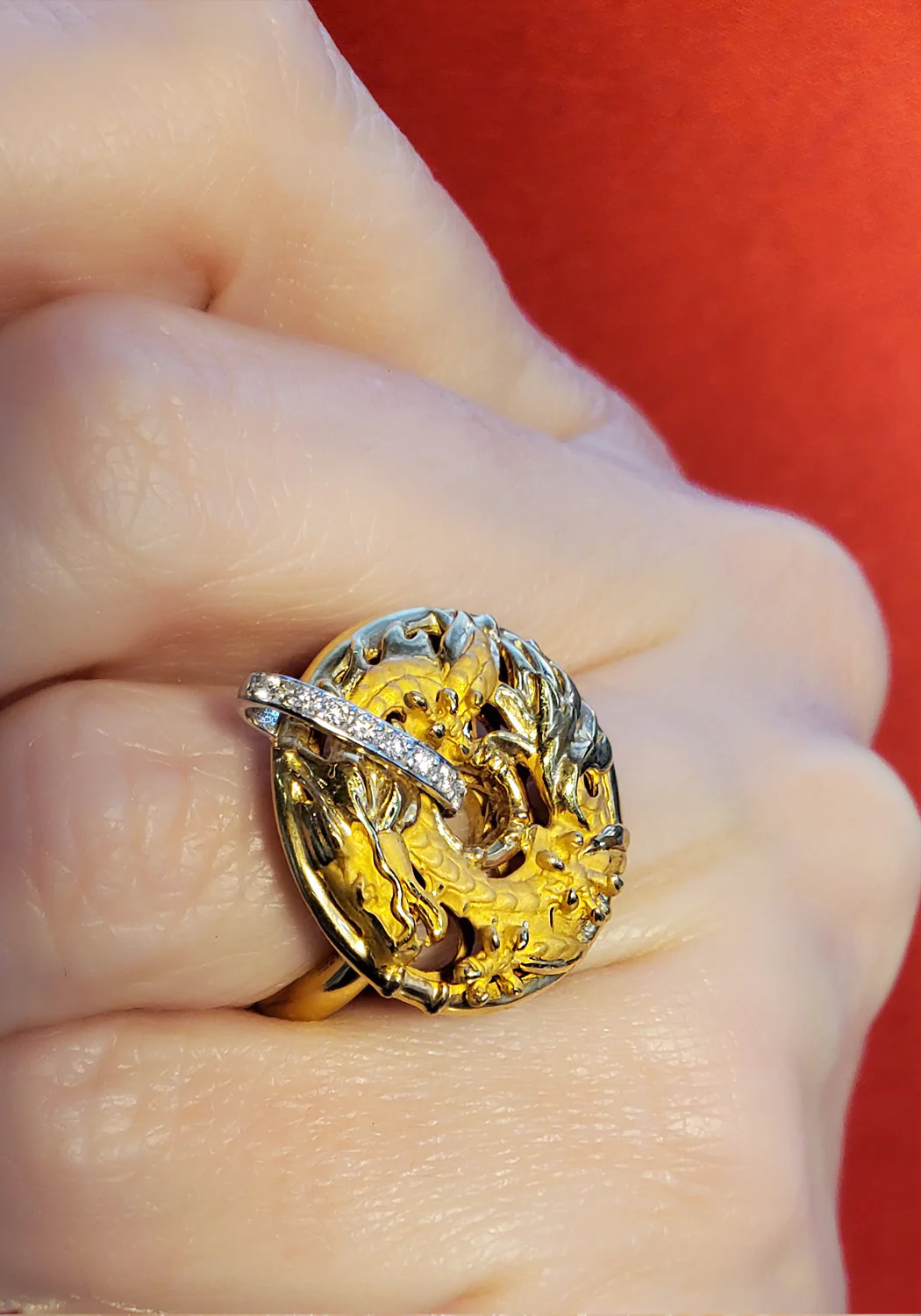 Carrera Y Carrera Shanghai 18KYG Diamond Dragon Ring - Image 4