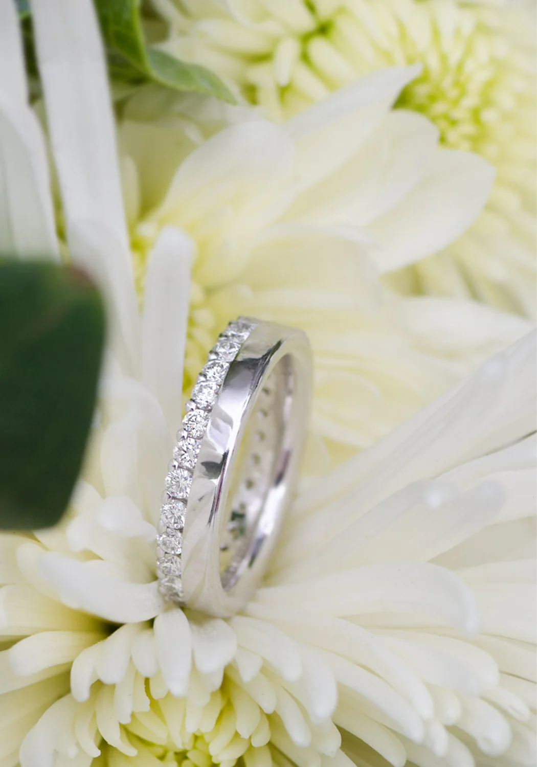Eternels 18K White Gold Diamond Eternity Band - Image 6