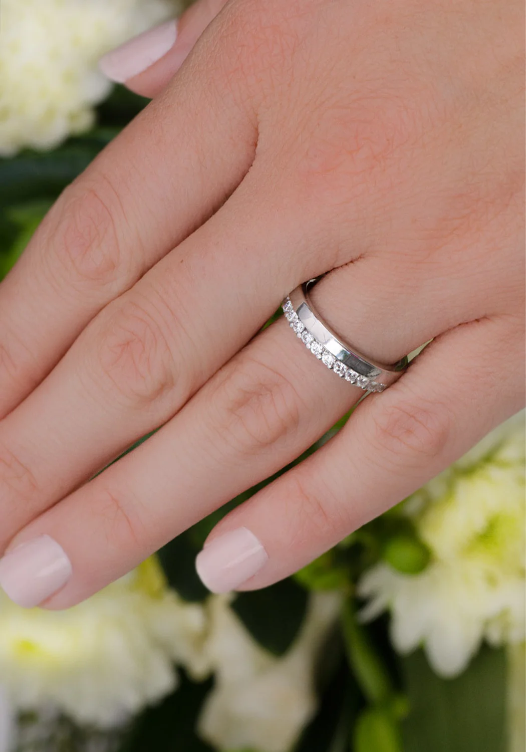 Eternels 18K White Gold Diamond Eternity Band - Image 7