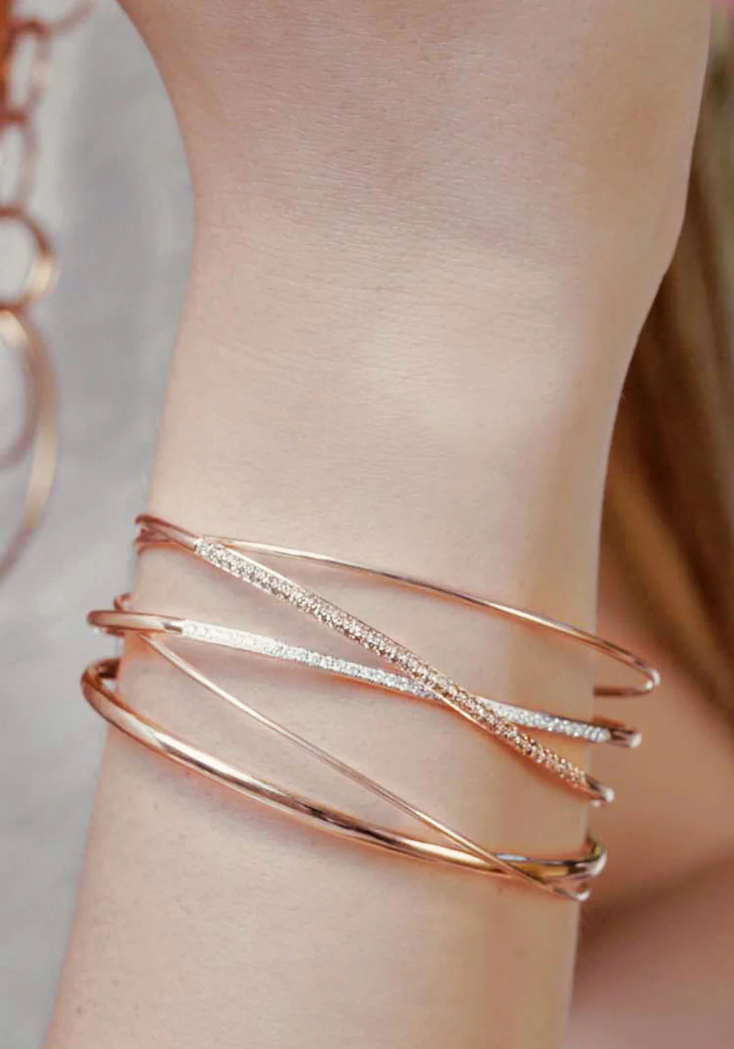 K di Kuore 18KRG Brown & White Diamond Crossover Cuff Bracelet - Image 2