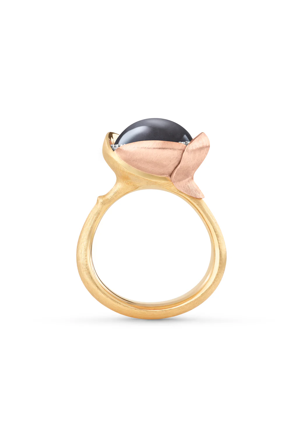 Ole Lynggaard Lotus 3 Diamond & Grey Moonstone Ring - Image 4