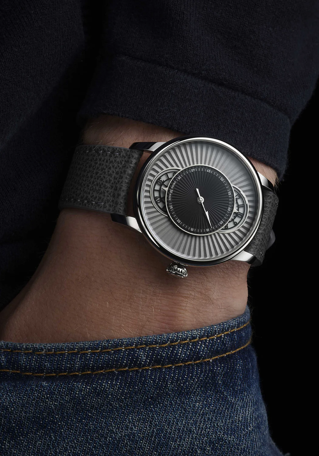 Louis Erard Le Régulateur Espirit Flinqué Grey | LE99 | Pre-order Delivery May - Image 3
