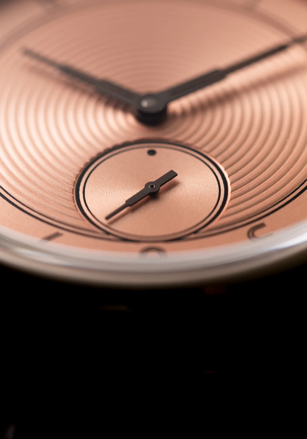 Louis Erard x The Horophile La Petite Seconde Metropolis Salmon | LE59 - Image 4