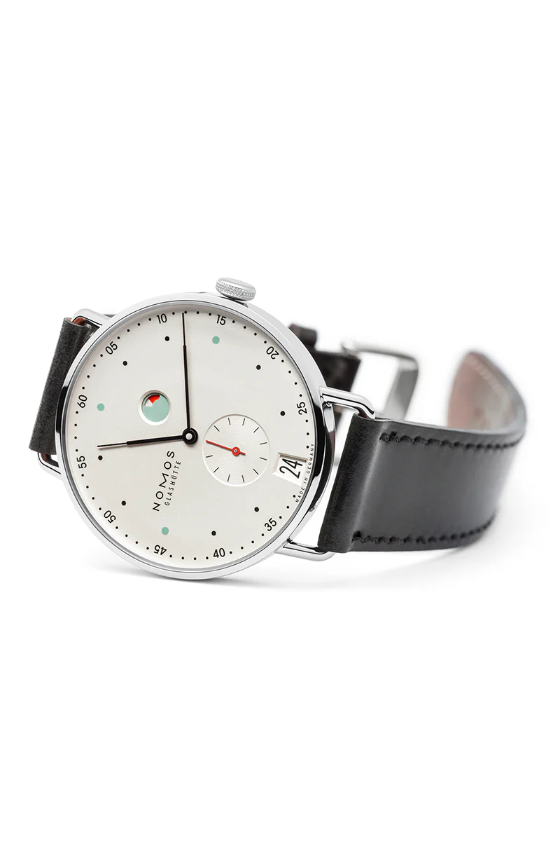NOMOS Metro Date Power Reserve | Ref. 1101 - Image 4