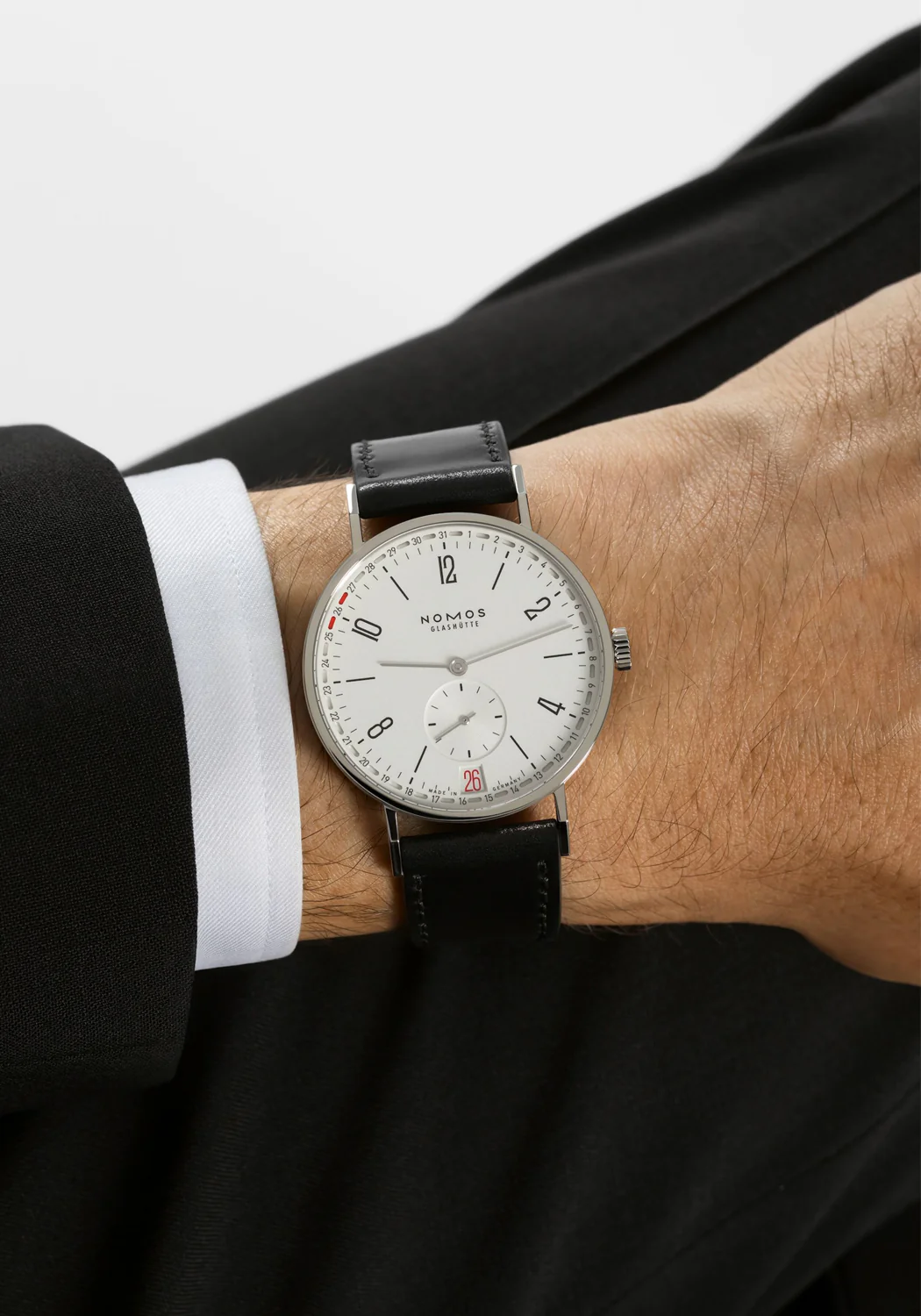 NOMOS Tangente 2Date | Ref. 135 - Image 4