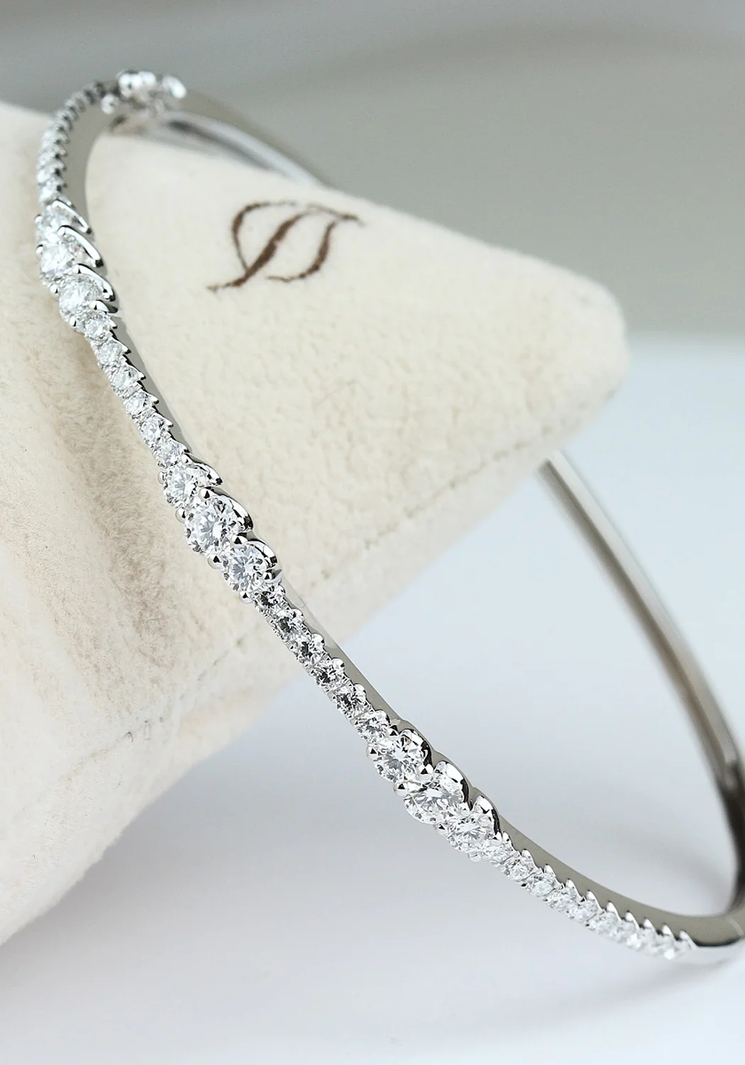 Parade Design 18KWG 3 Station Diamond Bracelet - Image 3