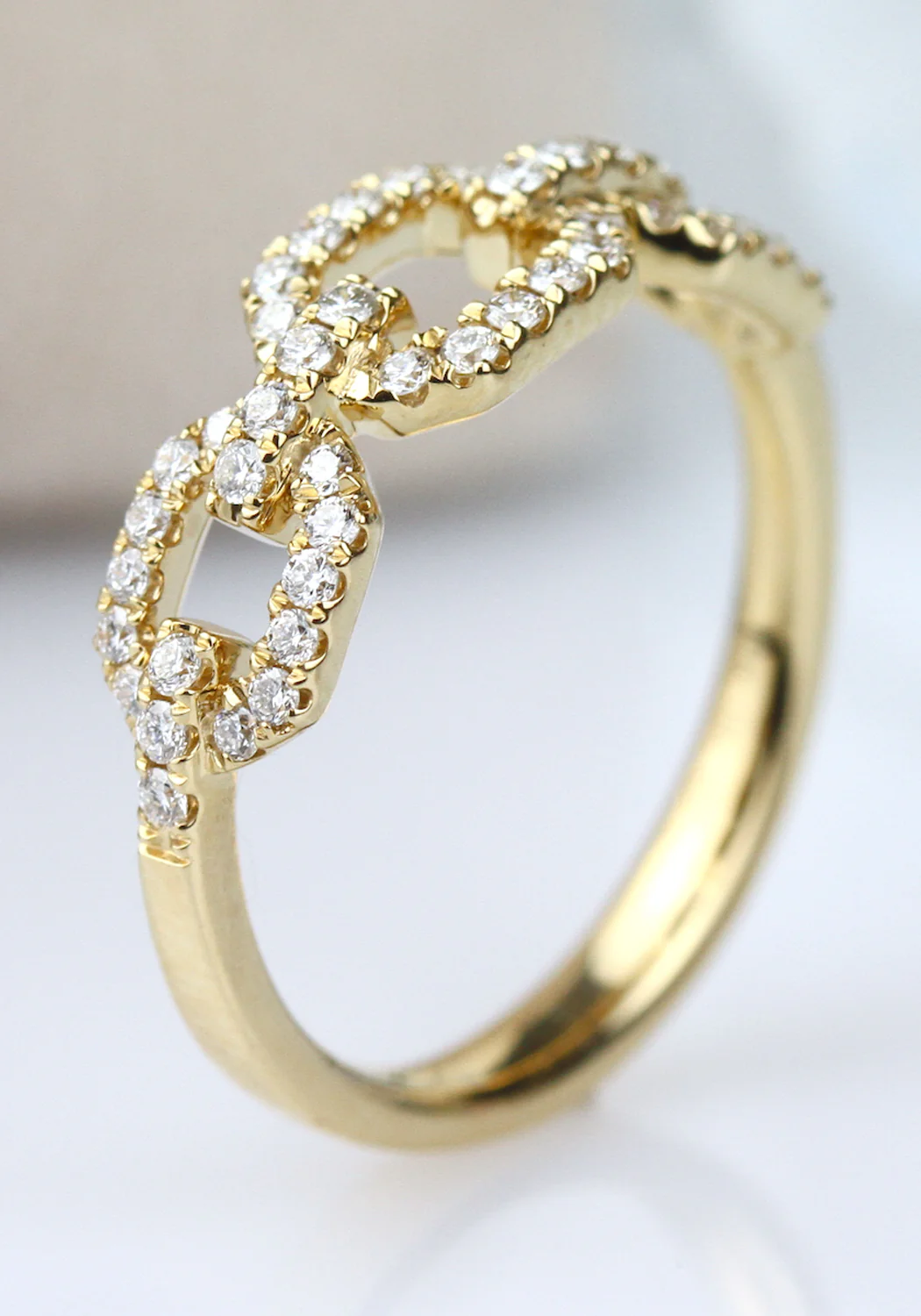 Parade Design 18KYG Triple Chain Link Diamond Ring - Image 2