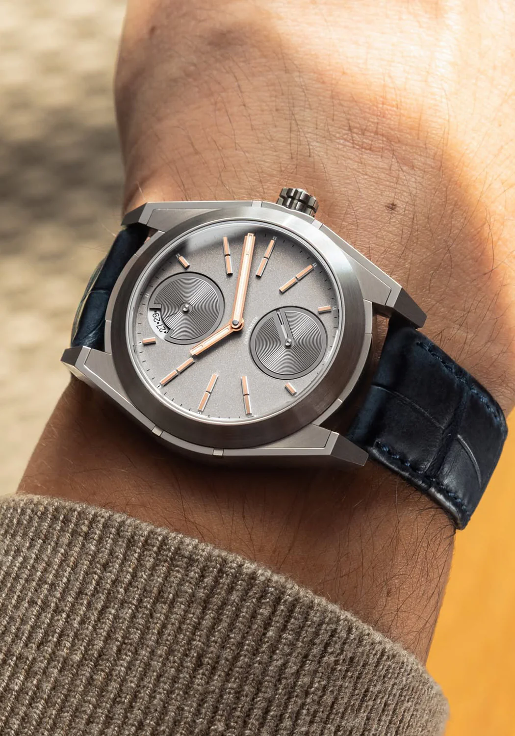 Pragma P1 Perseverance Solar Stainless Steel Pyrite Gray & Gold 5N | LE5 | Pre-Order - Image 2