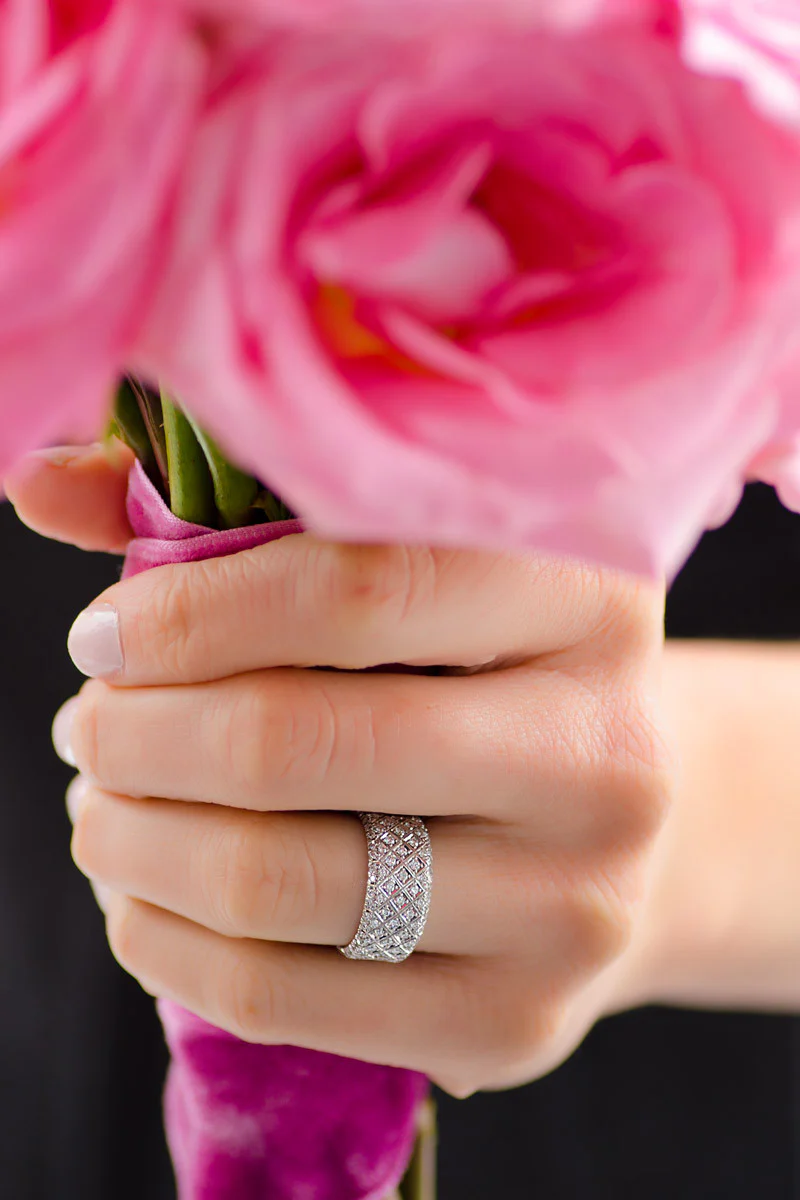 Rahaminov 18KWG Wide Geometric Pavé Diamond Band - Image 3