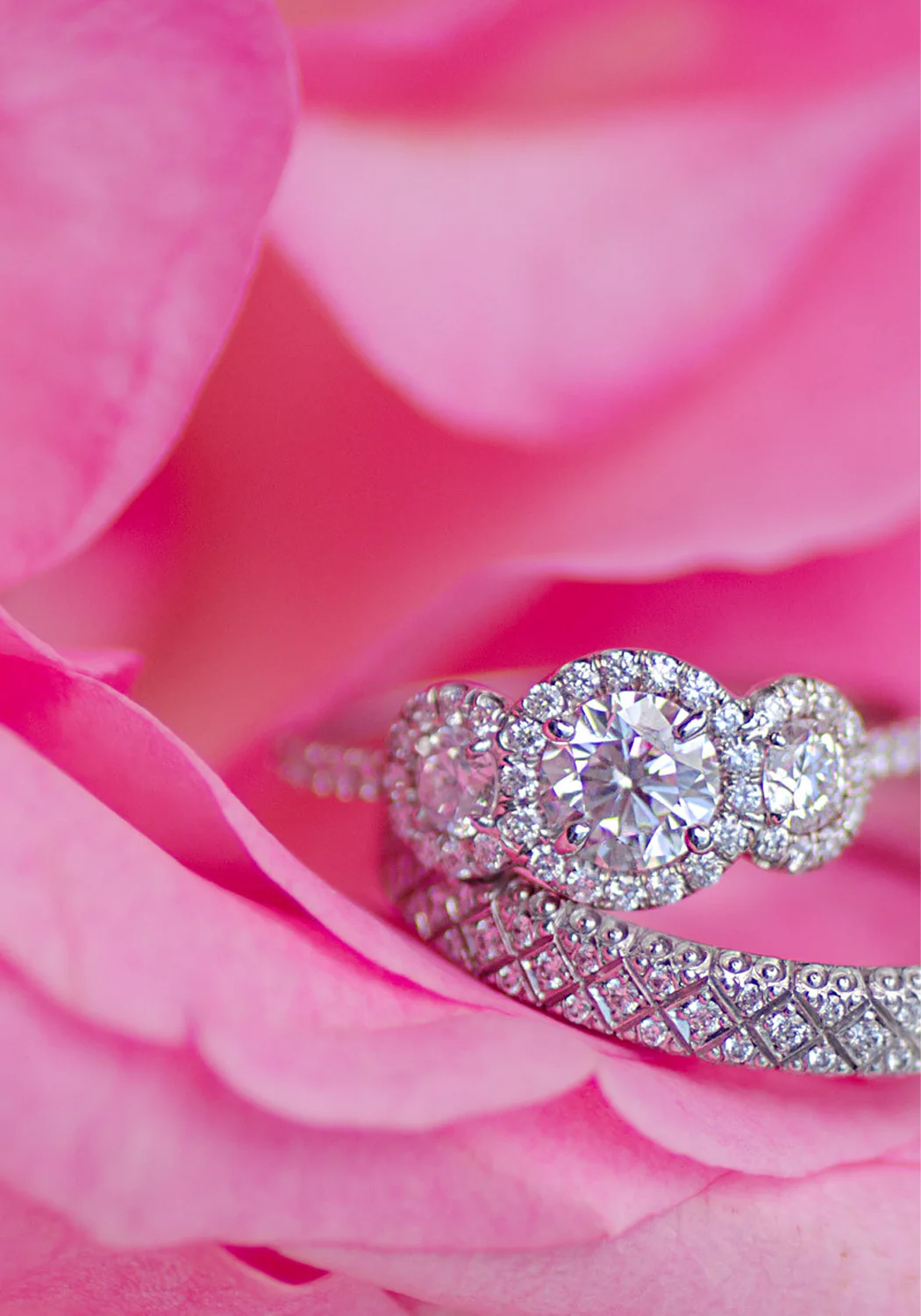 Rahaminov 18KWG Geometric Pavé Diamond Band - Image 4