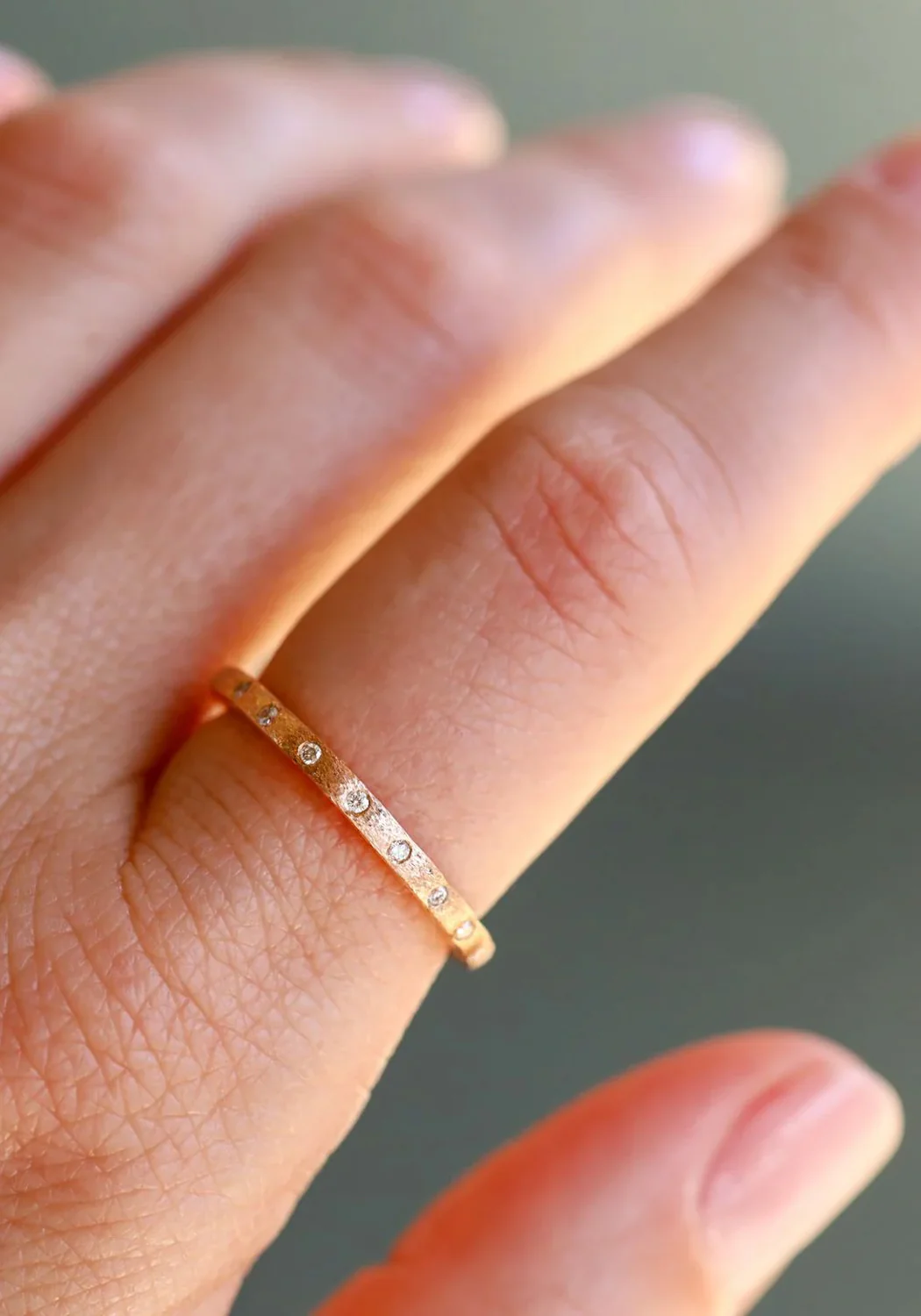 Sethi Couture Dunes 18KRG Narrow White Diamond Band - Image 2